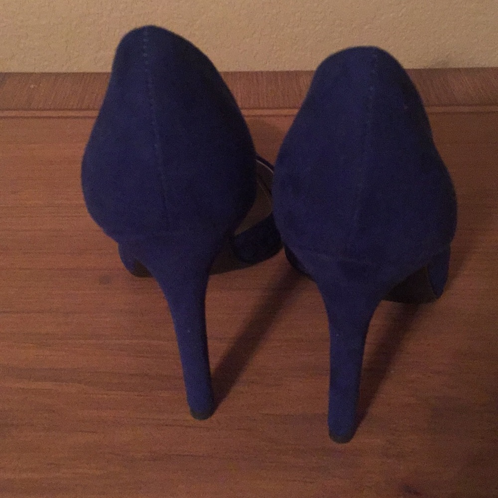 Blue Heels - Picture 4 of 5